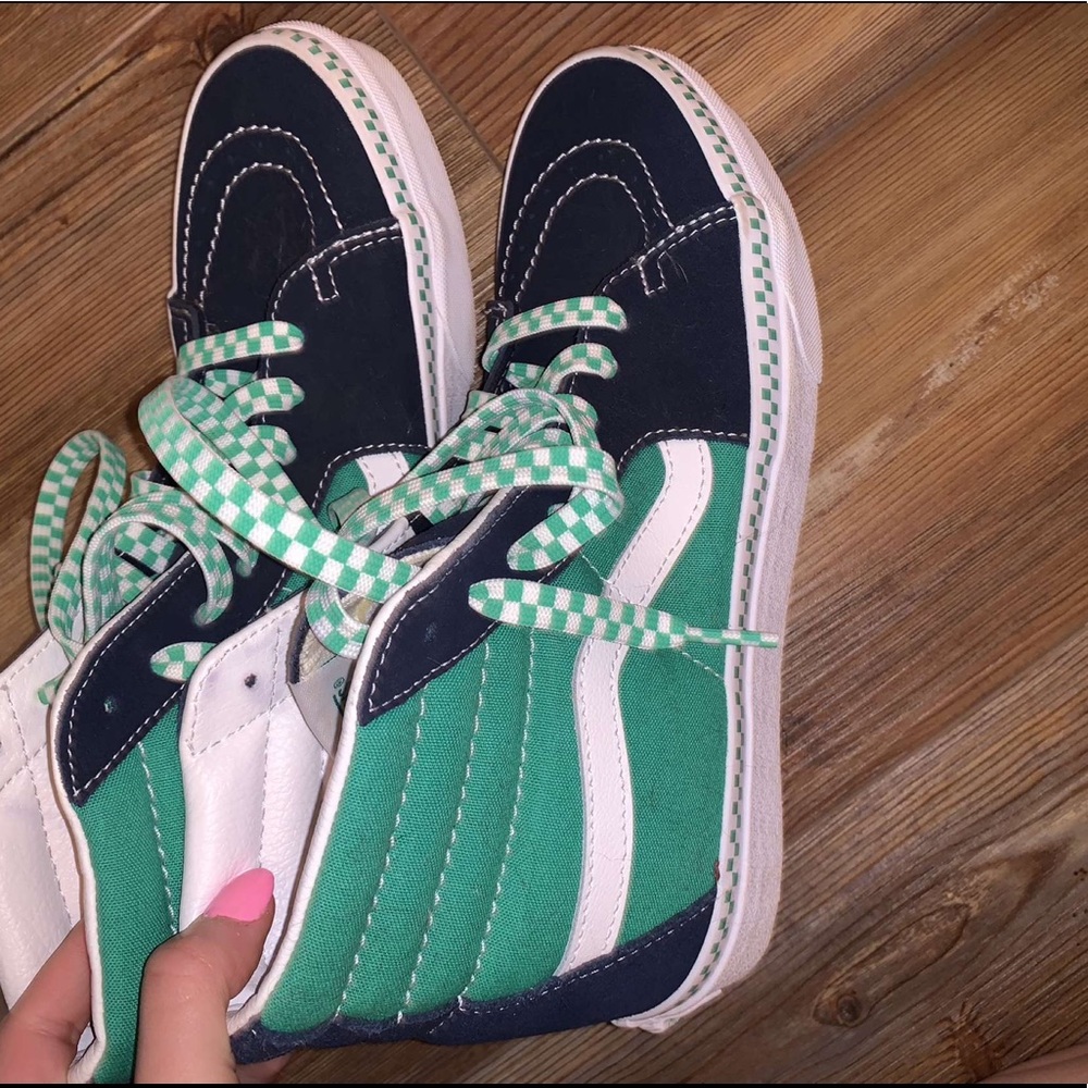 Brand new never worn high top vans
